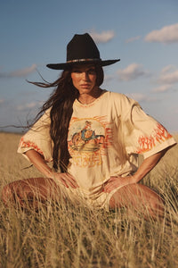 SABBI - THE VERY OVERSIZED FLAMING COWBOY TEE - SAND